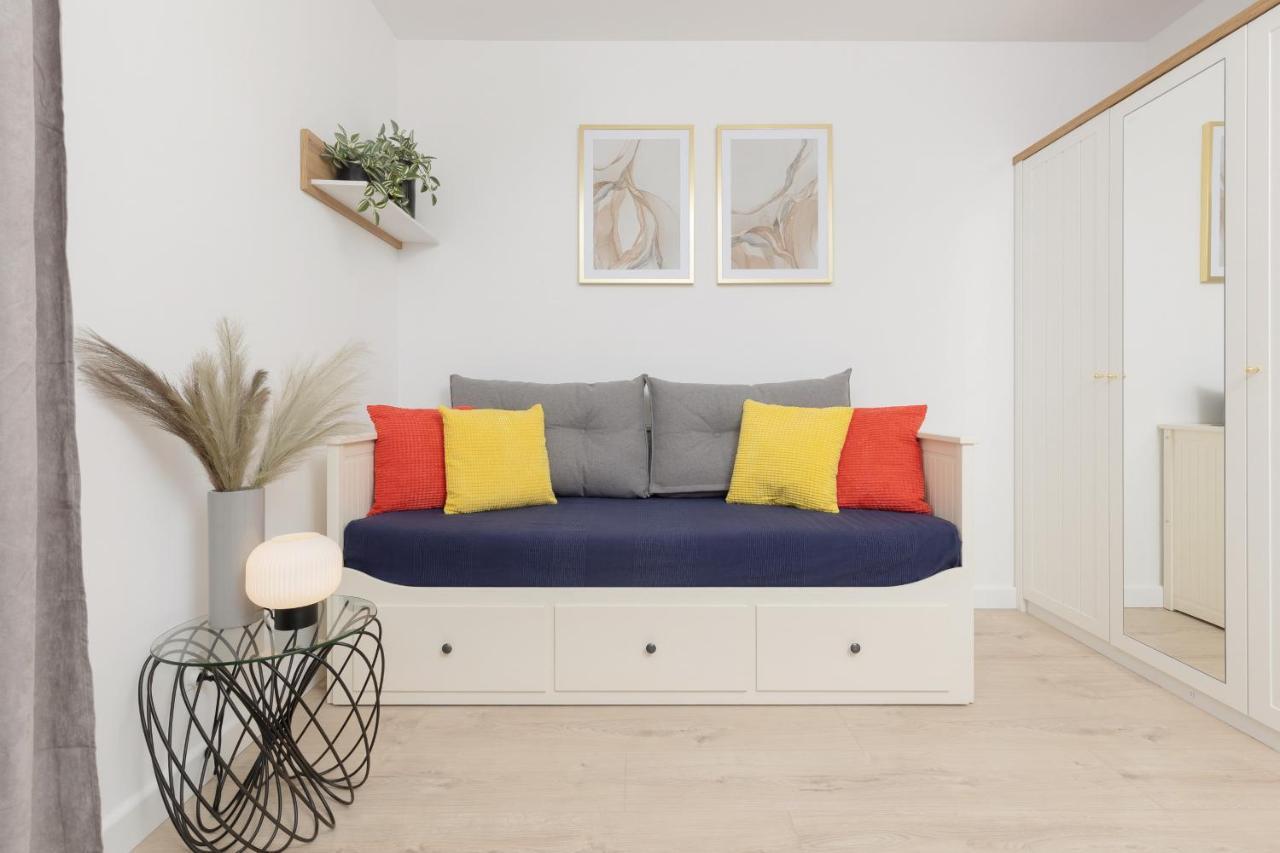 Warsaw Piaseczno Peaceful Apartment Cichej Laki By Noclegi Renters エクステリア 写真