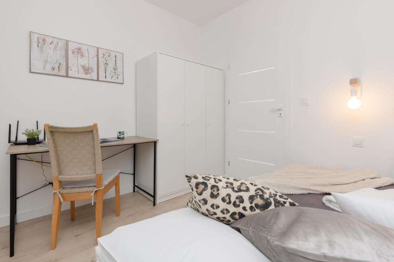 Warsaw Piaseczno Peaceful Apartment Cichej Laki By Noclegi Renters エクステリア 写真